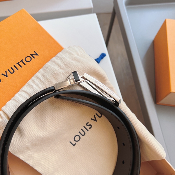 ルイヴィトンベルト全体デザイン